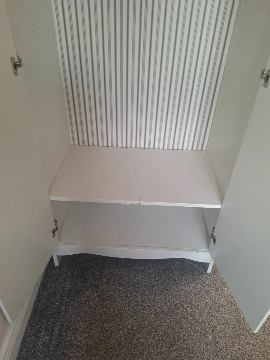 Wardrobe - Image 3