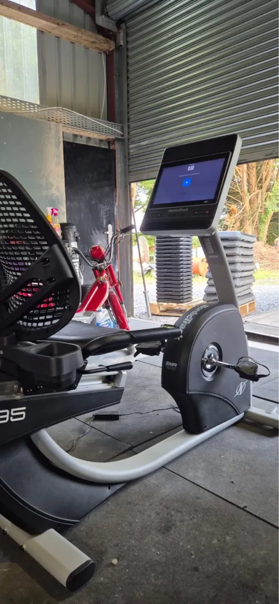 Nordictrack r35 touchscreen recumbent bike NEW - Image 1