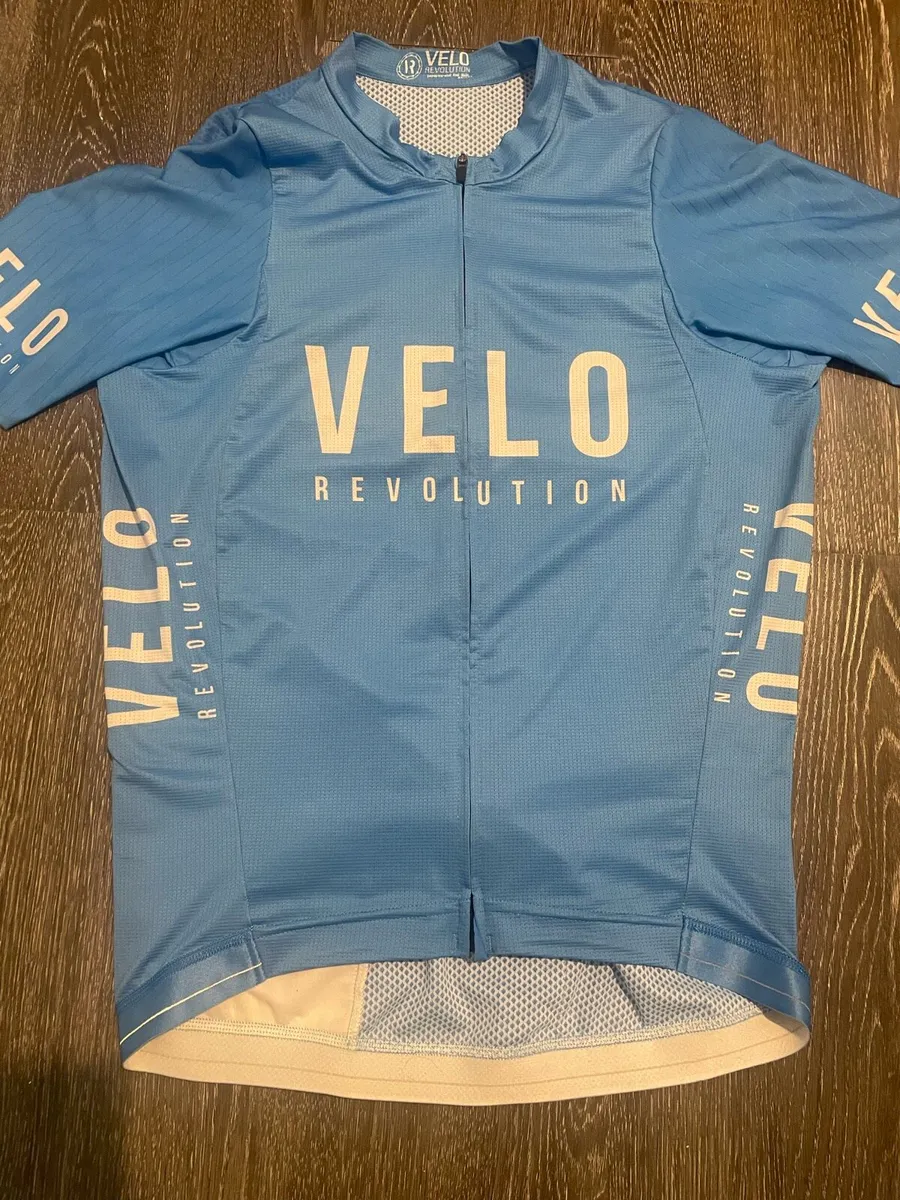 Selection of cycling jerseys - Image 1