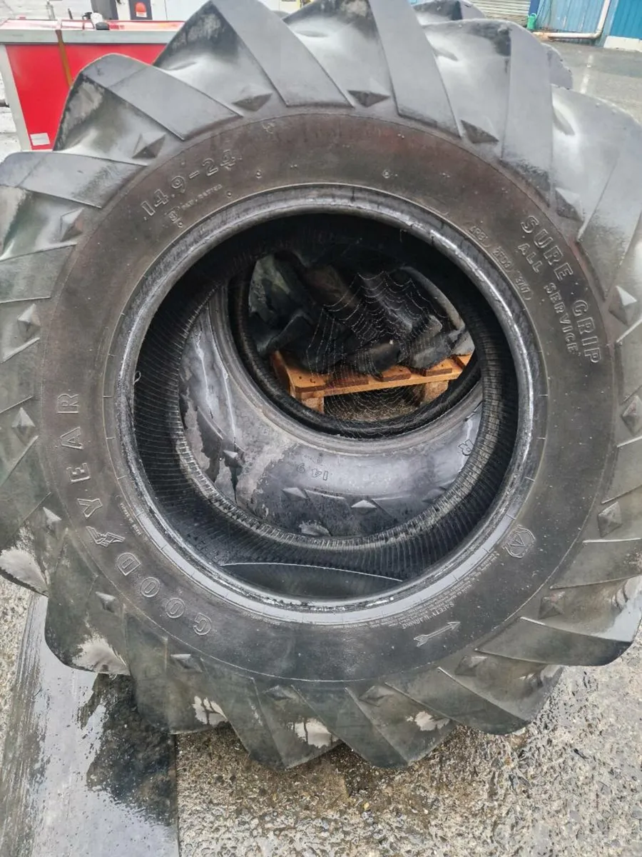 Tyres 24ins Goodyear - Image 2