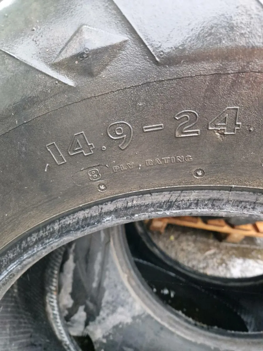 Tyres 24ins Goodyear - Image 4