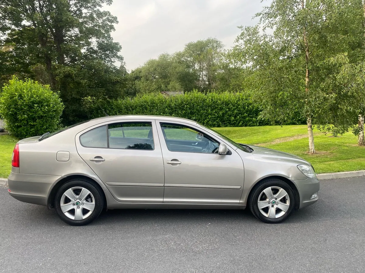2011 Skoda Octavia 1.6 TDI NCT 03/26 TAX 03/26 - Image 4