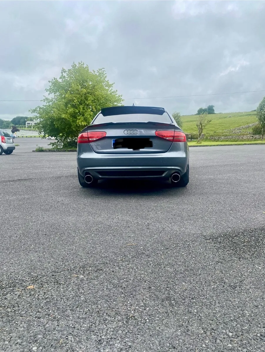 Audi A4 2013 - Image 1
