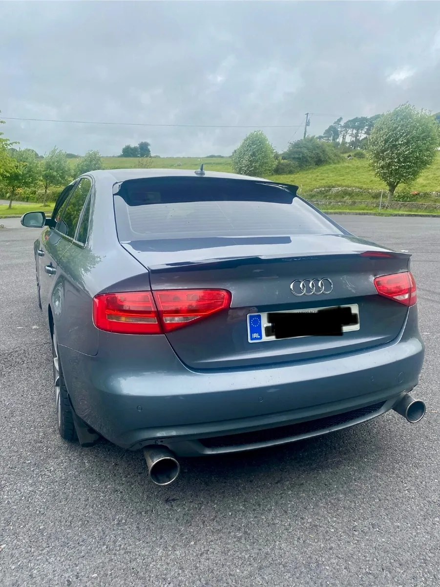 Audi A4 2013 - Image 2