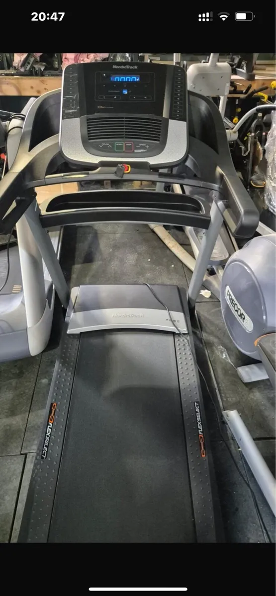 Nordictrack T5.5s ex display treadmill - Image 4