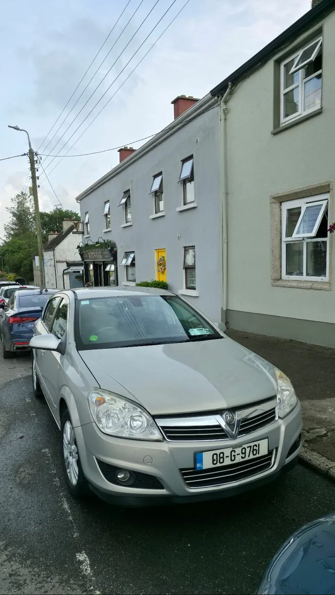 Vauxhall Astra 2008 - Image 1