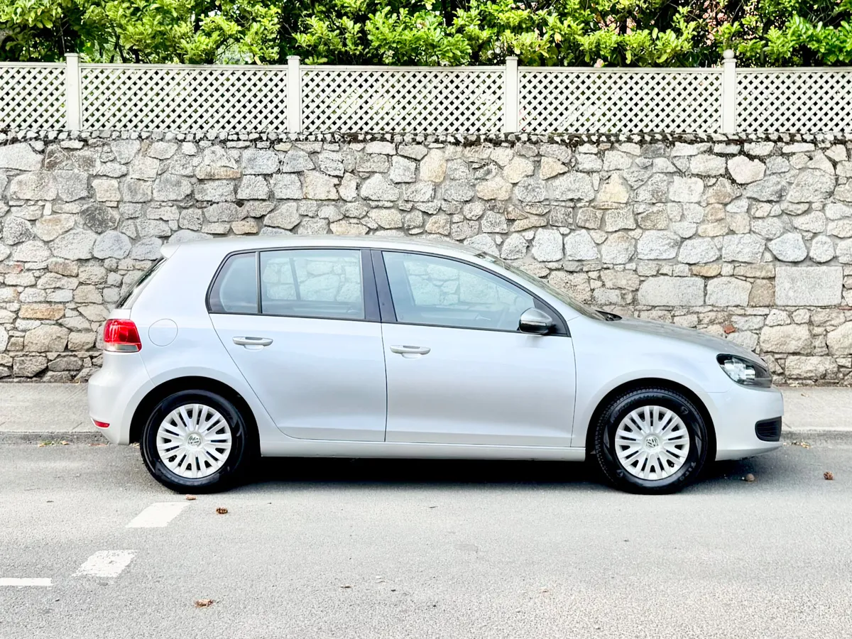 Volkswagen Golf 2012!! 1.2TFsi !! ONLY 36K MILES ! - Image 4