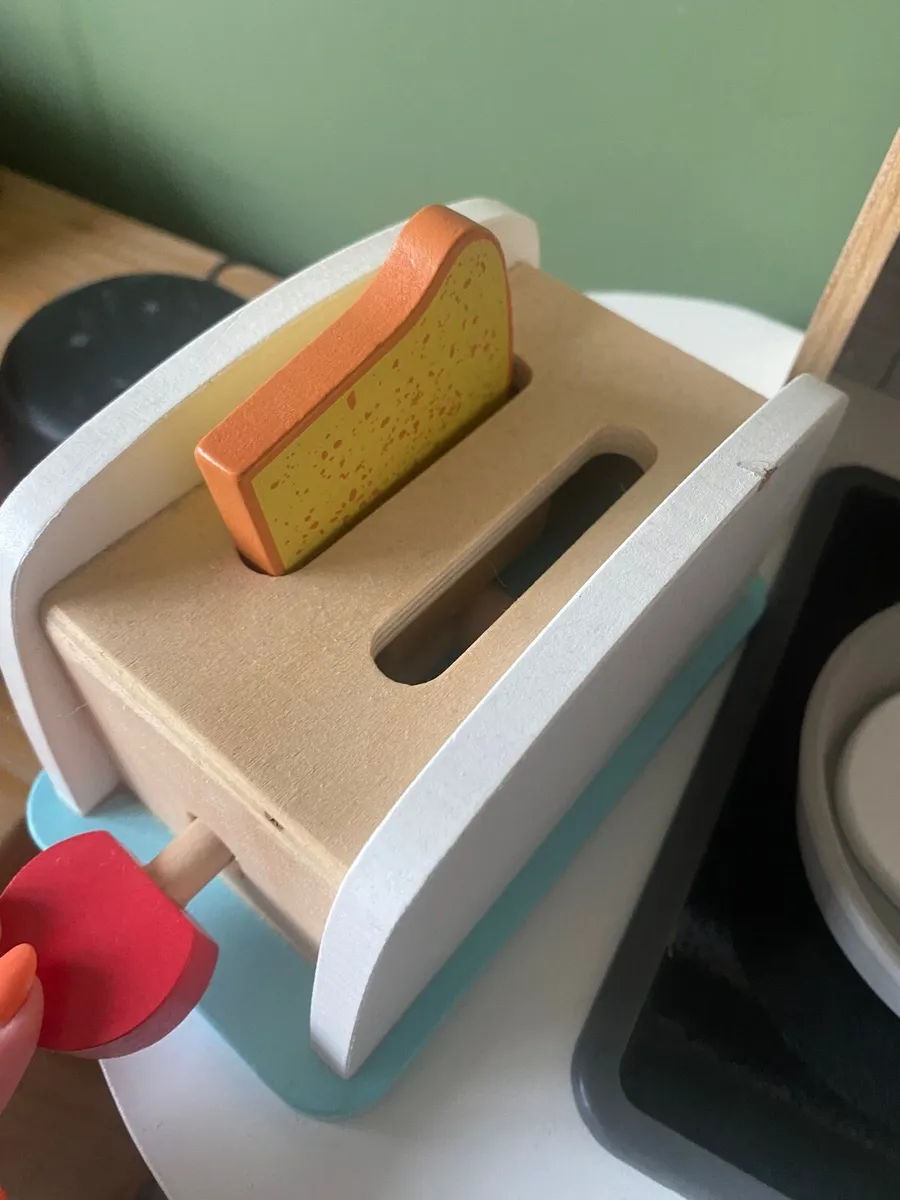 Kid’s kitchen - Image 3