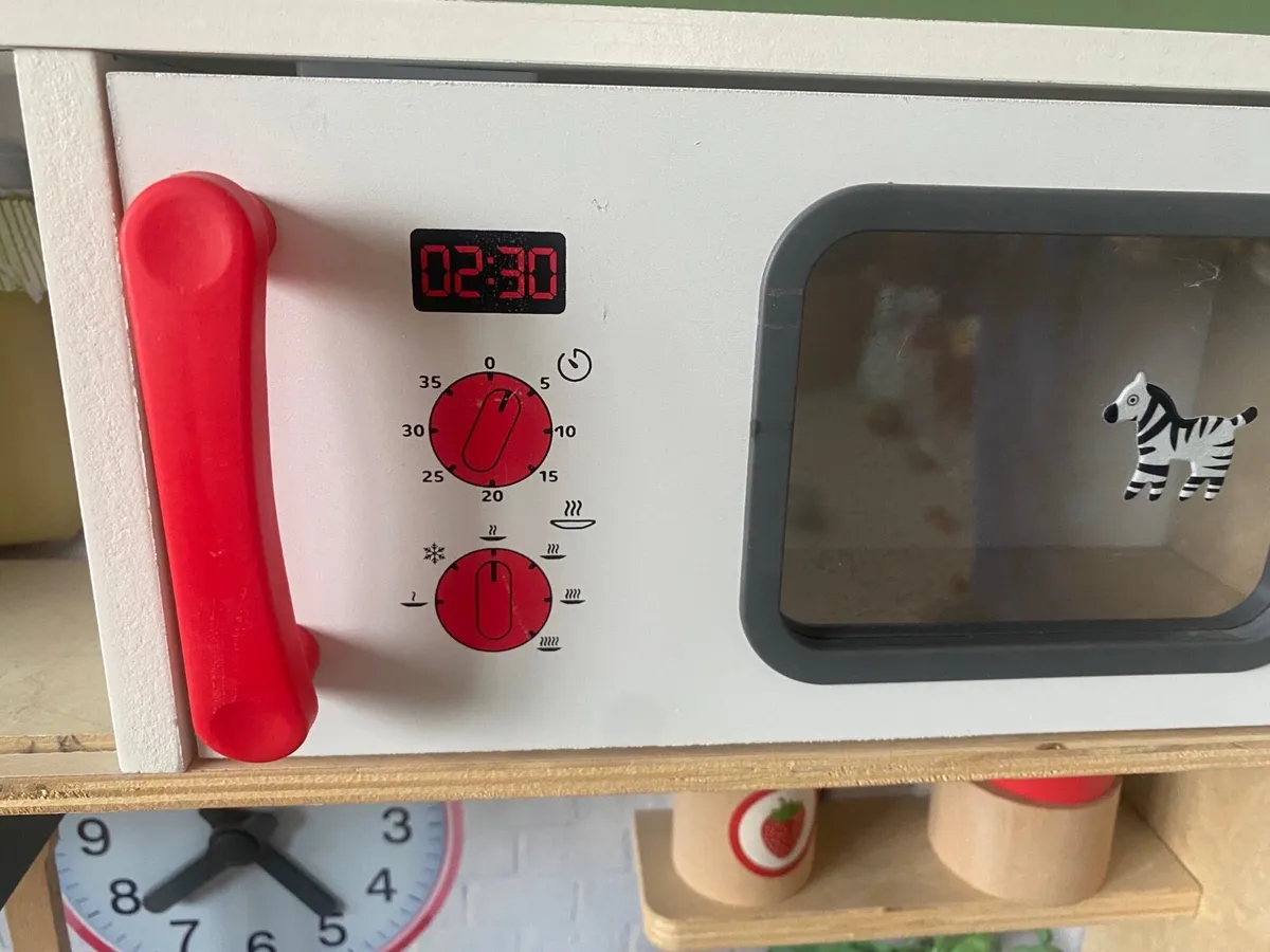 Kid’s kitchen - Image 4