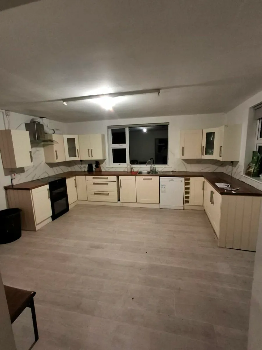 Kitchen - Image 1