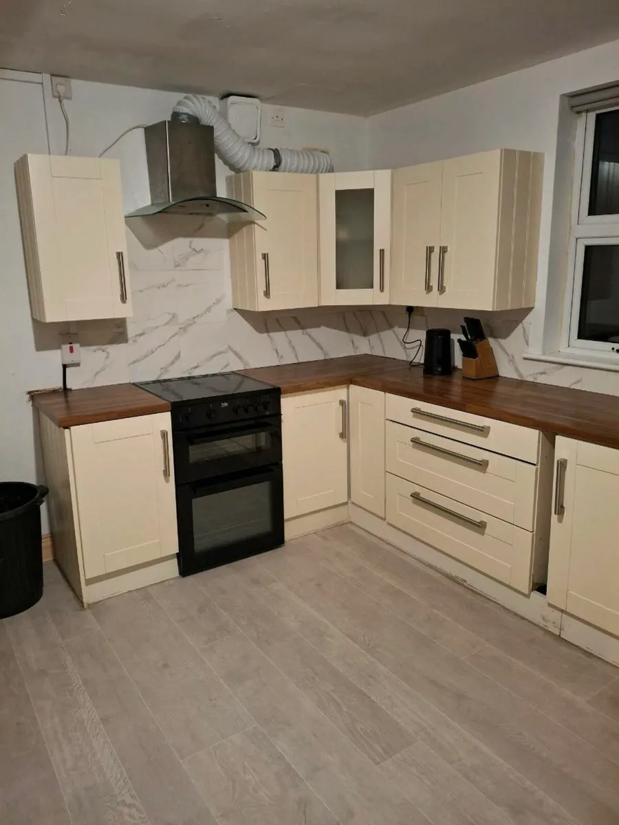 Kitchen - Image 3