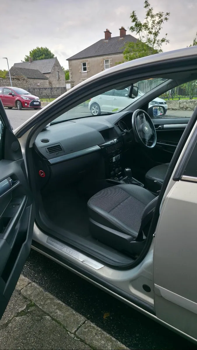 Vauxhall Astra 2008 - Image 3