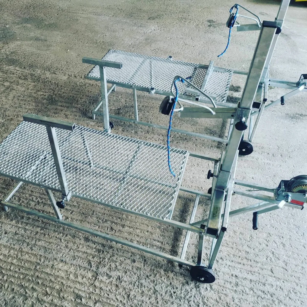 Sheep dressing stands. Grooming tables - Image 1