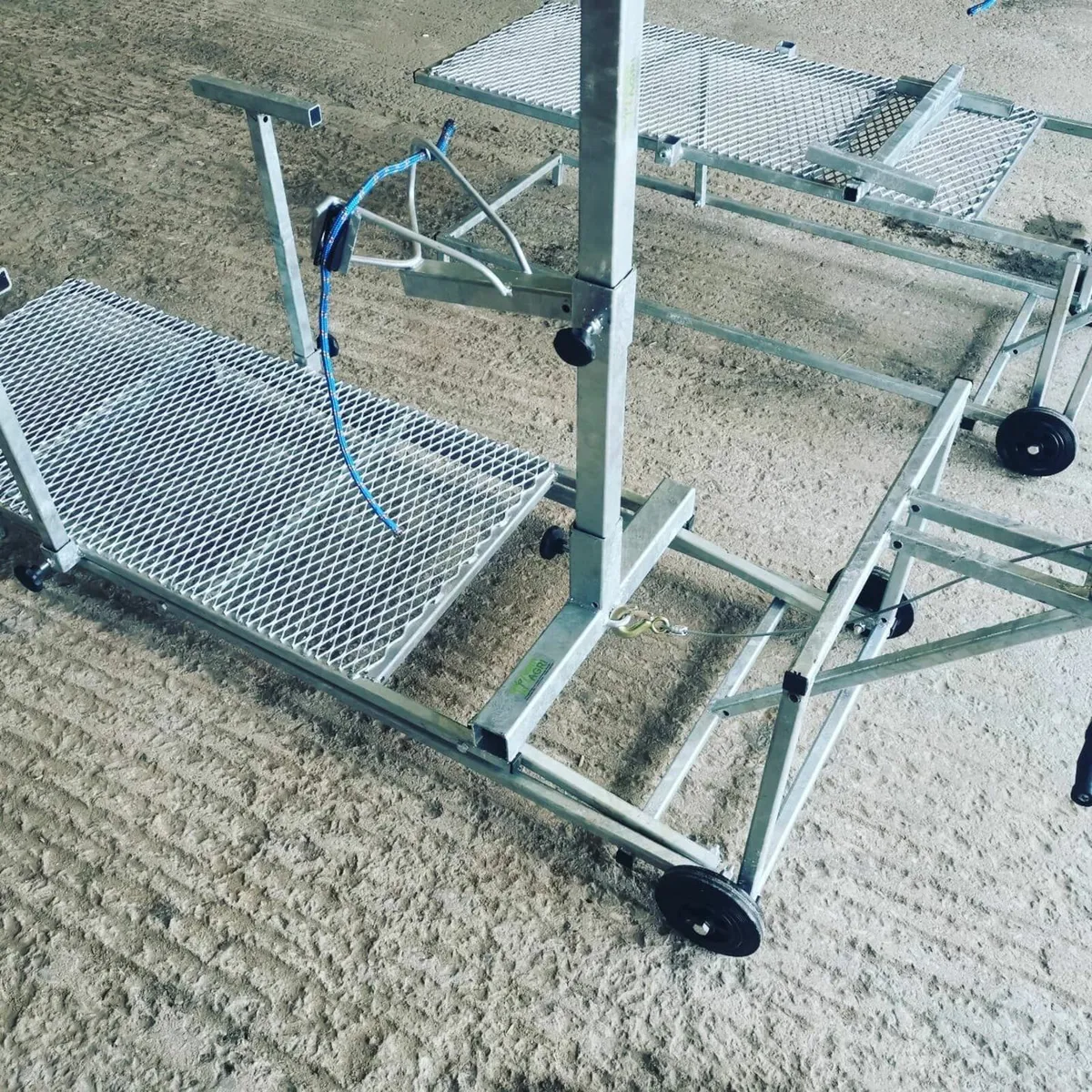 Sheep dressing stands. Grooming tables - Image 2