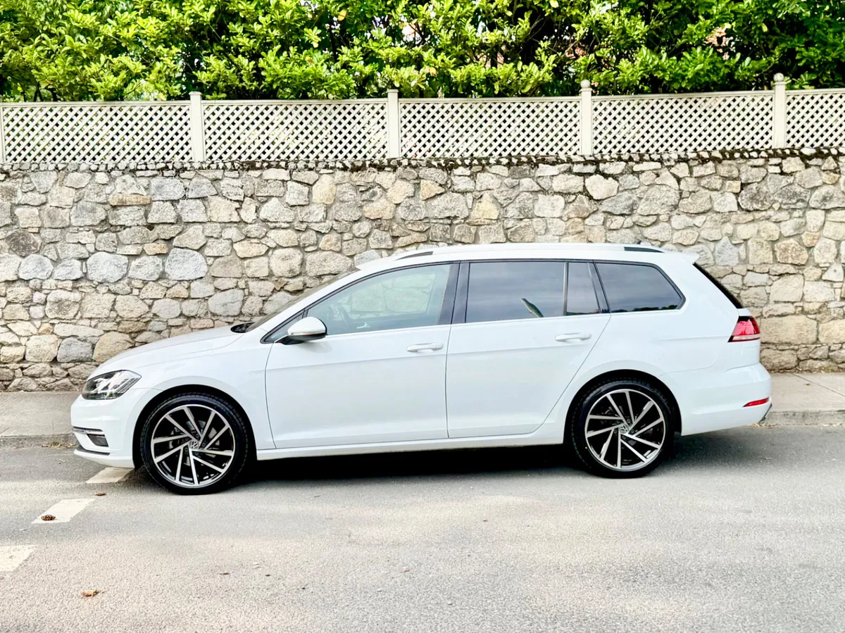 Volkswagen Golf 2018!!1.2TSI !! AUTO!!ESTATE!! - Image 4