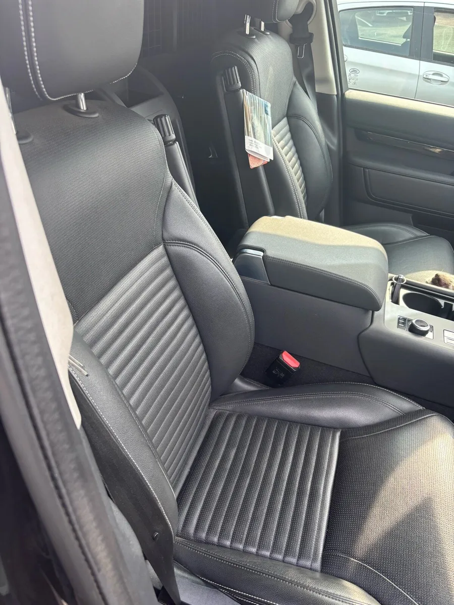 Land Rover Discovery - Image 3