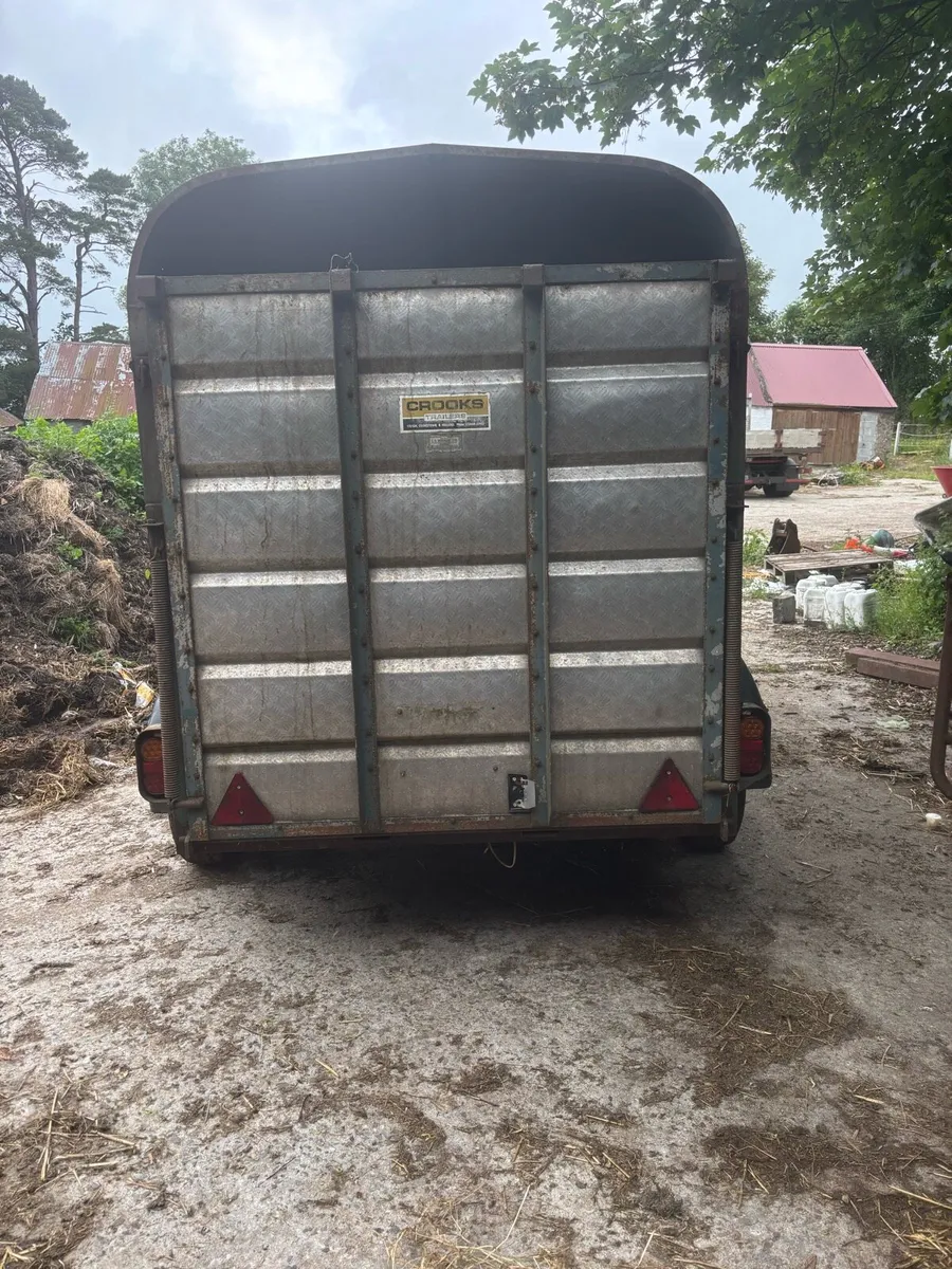 Livestock trailer crooks 10/5 - Image 2