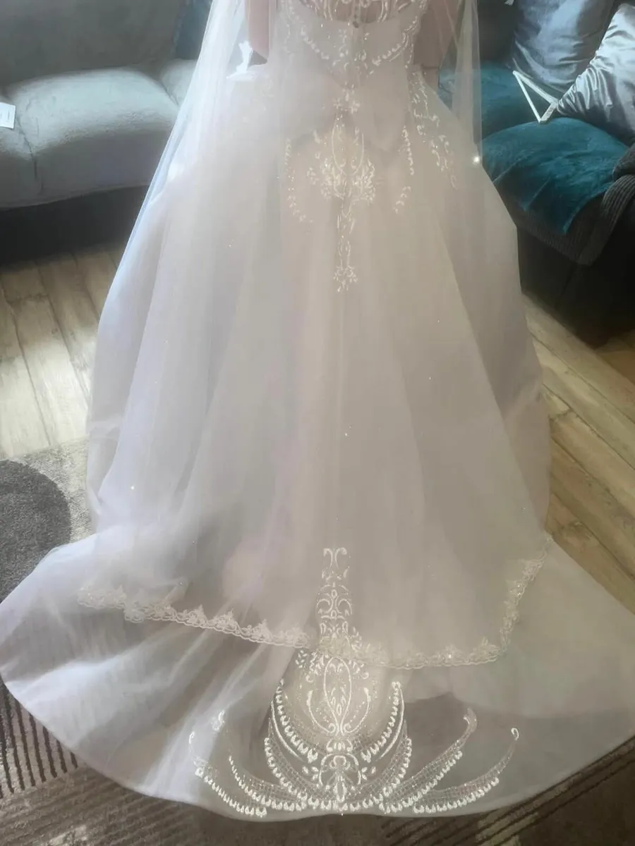 Communion dress - Image 4