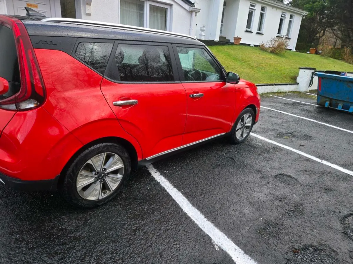 Kia Soul EV 64 KW - Image 2