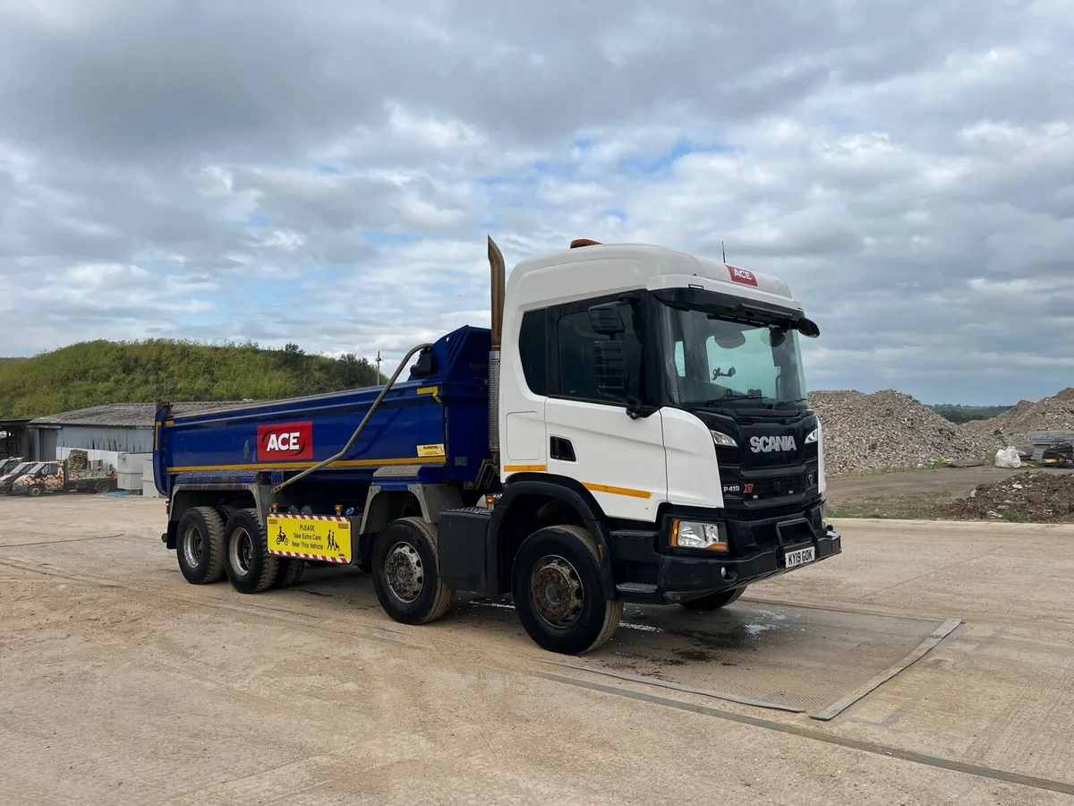 2019 scania XT p410 tipper - Image 2