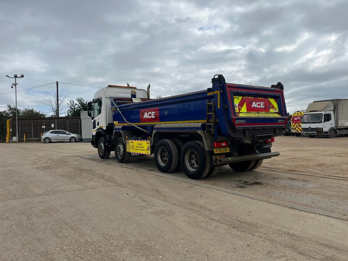 2019 scania XT p410 tipper - Image 4
