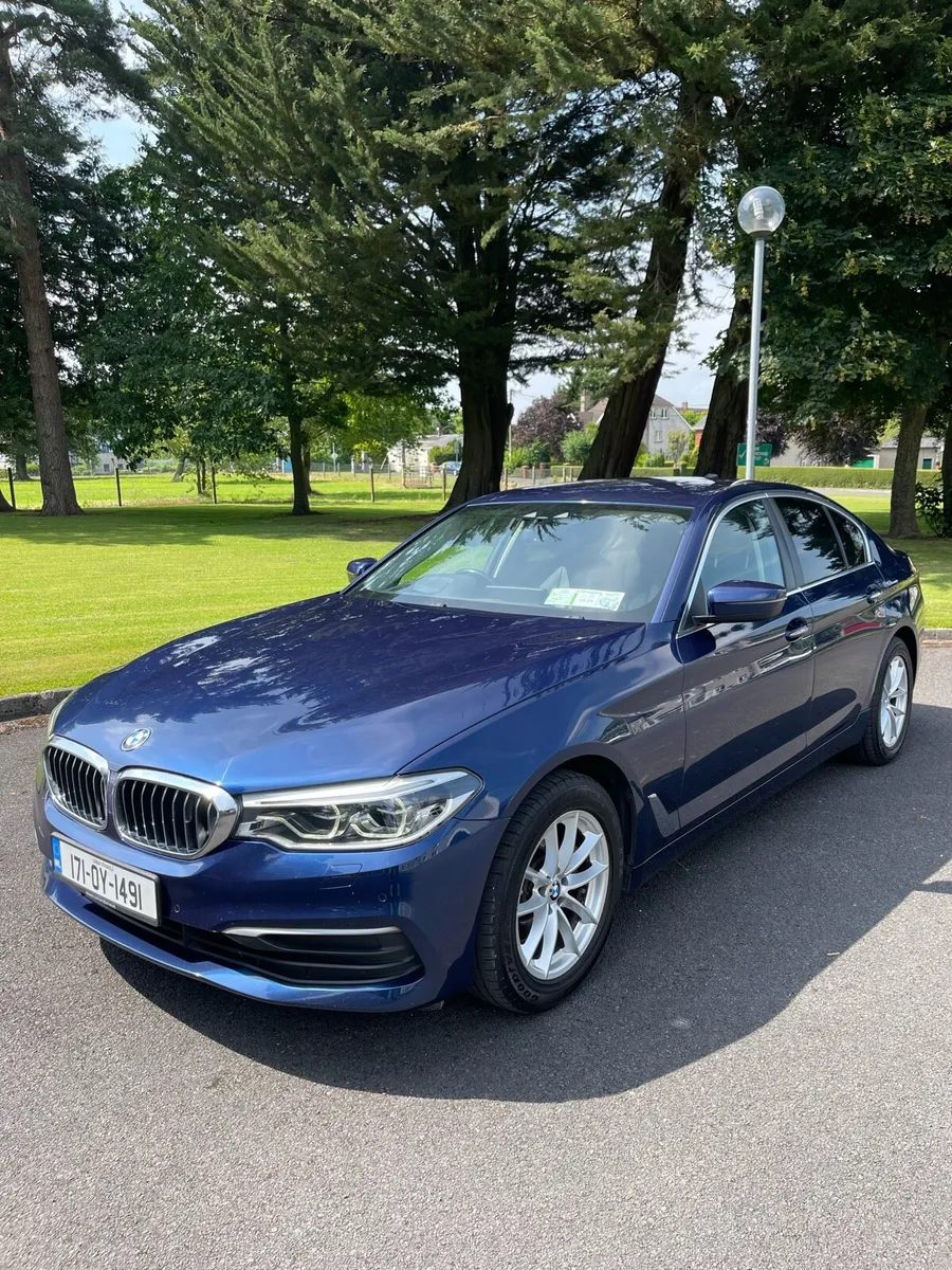2017 BMW 5 Series 520D - Image 1