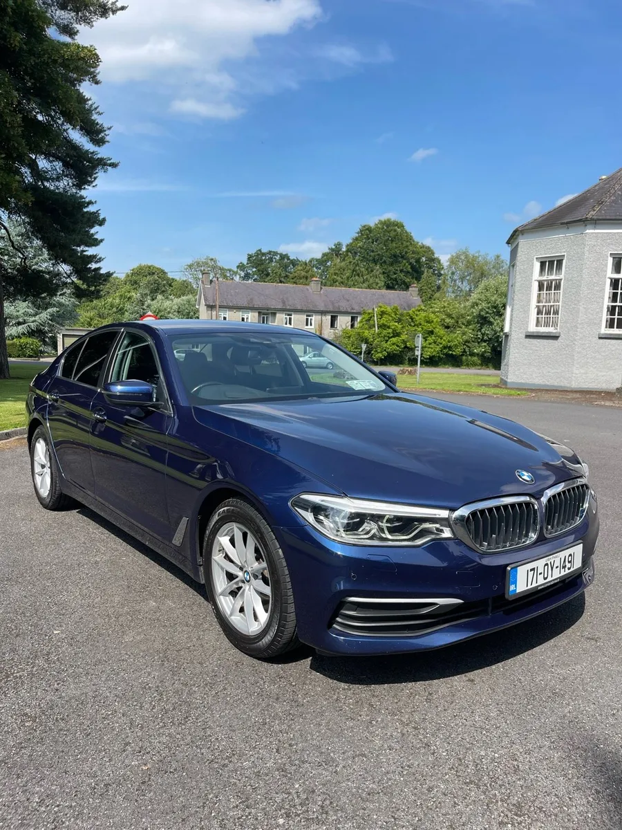 2017 BMW 5 Series 520D - Image 2
