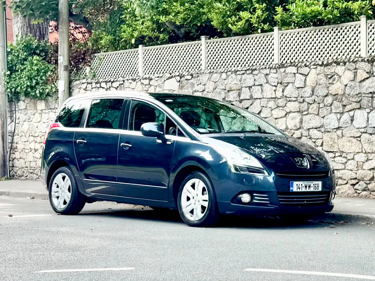 Peugeot 5008 2014!! PANROOF!! FULL SPEC!! - Image 2