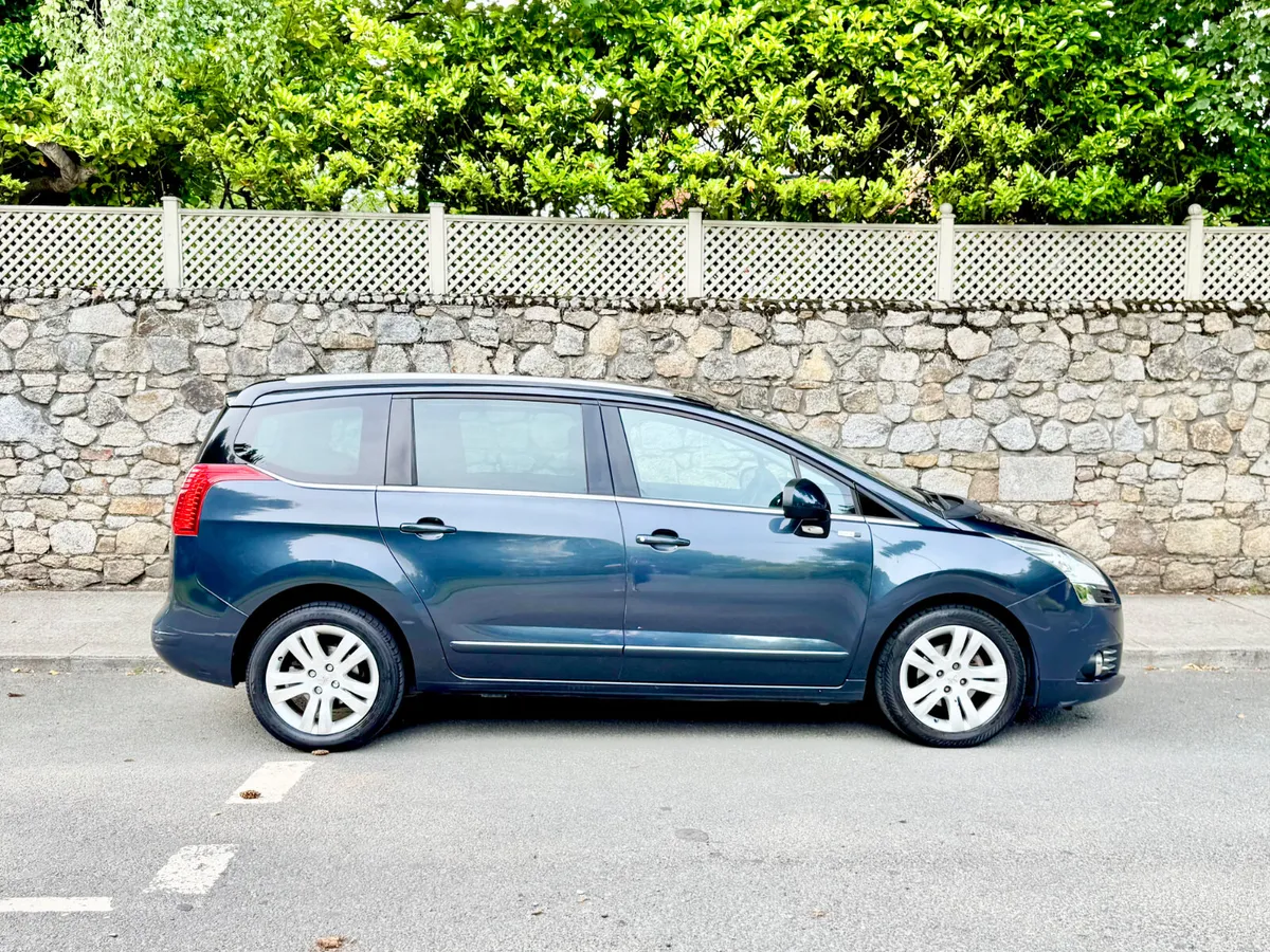 Peugeot 5008 2014!! PANROOF!! FULL SPEC!! - Image 3