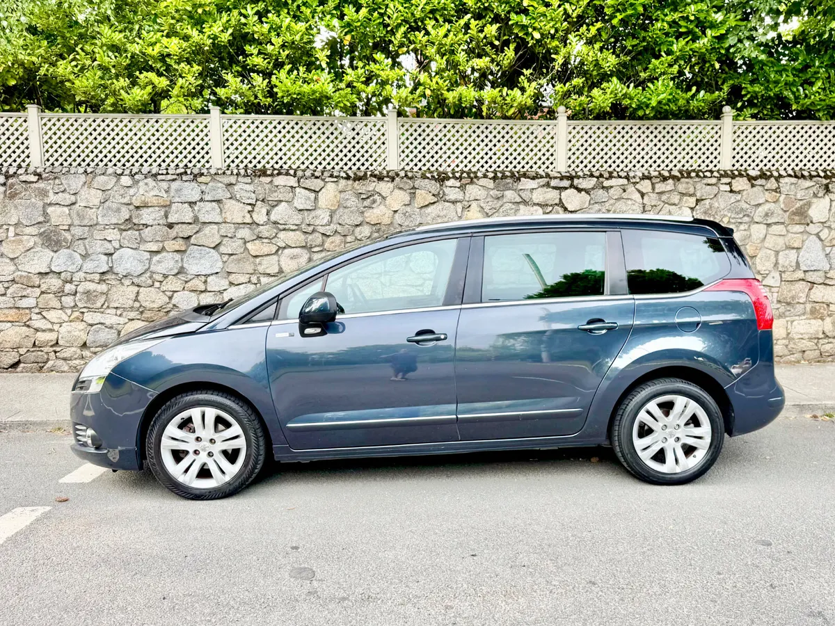 Peugeot 5008 2014!! PANROOF!! FULL SPEC!! - Image 4
