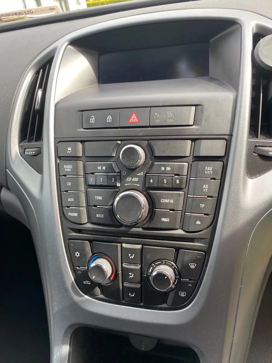 Opel Astra 2013 - Image 3