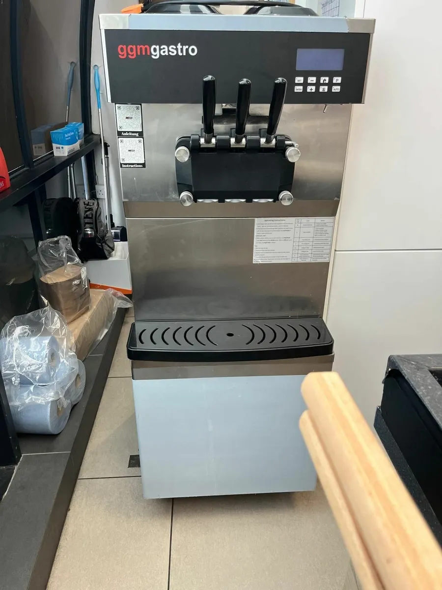 COMPLETE EQUIPMENT FOR ICE CREAM & BUBBLE TEA - Image 2