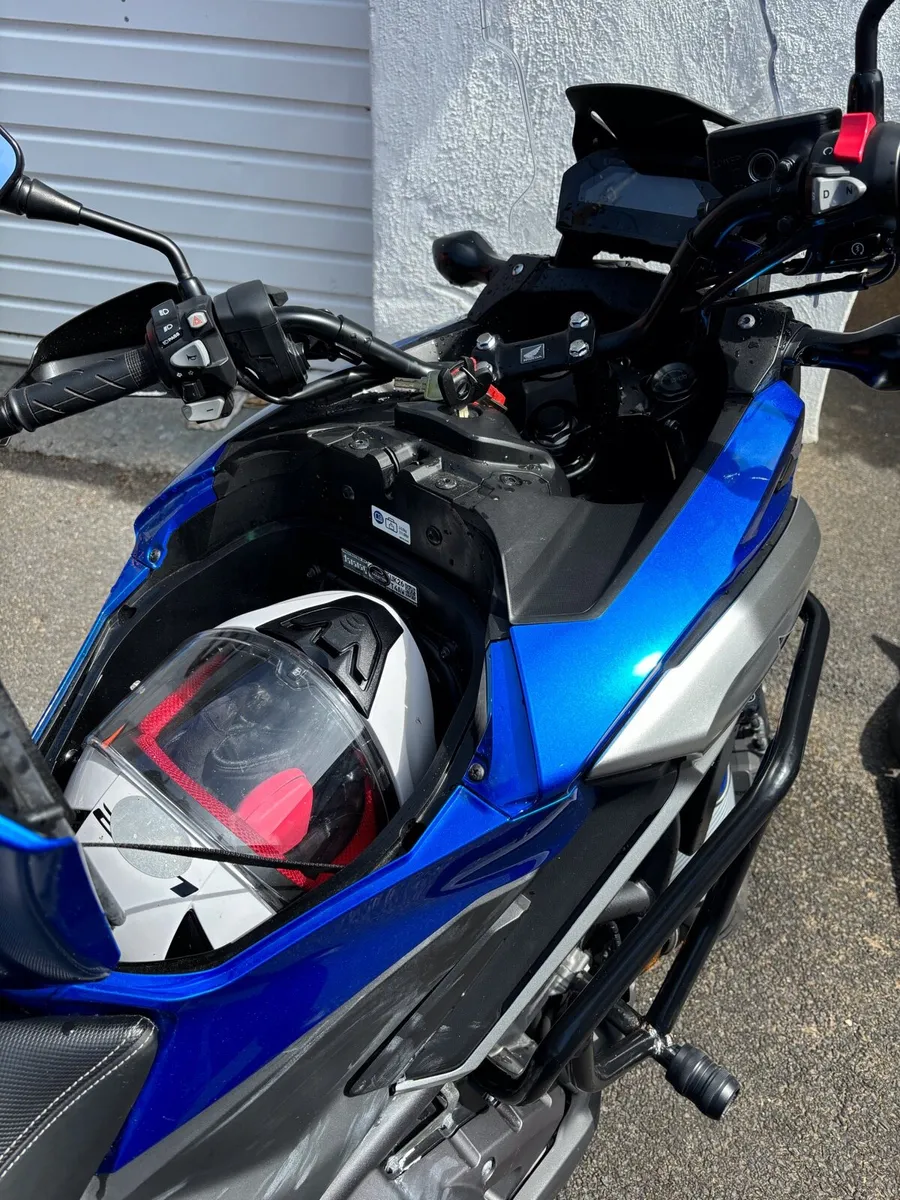 Honda nc 750x automatic - Image 2