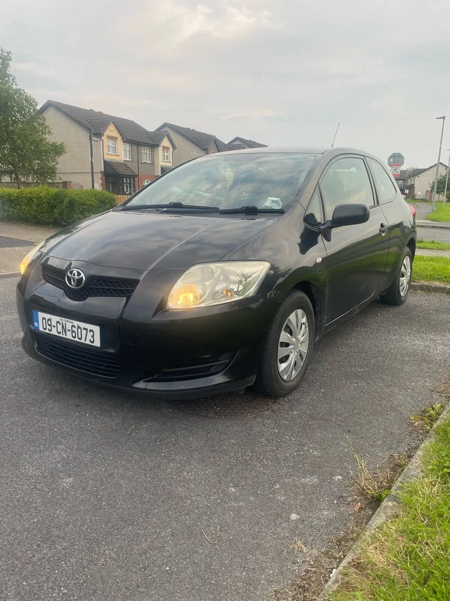 Cash offer 2009 AURIS for sale NCT 01/26 - Image 1