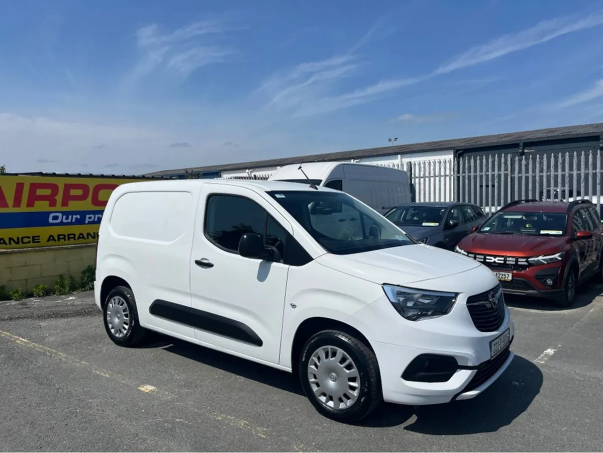 Opel Combo Sportive 6 Speed 3 Seater - Image 1
