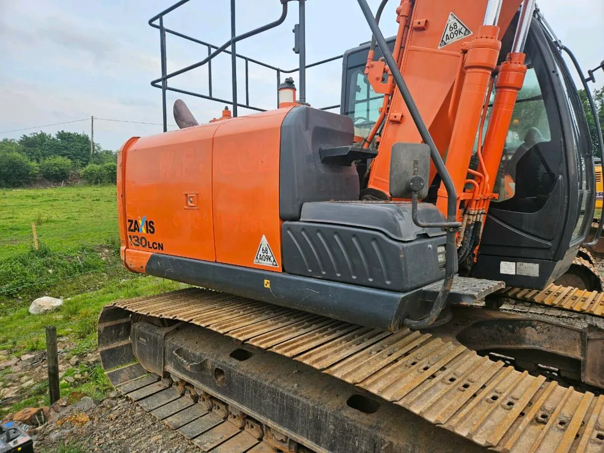 Hitachi 130-5b - Image 1