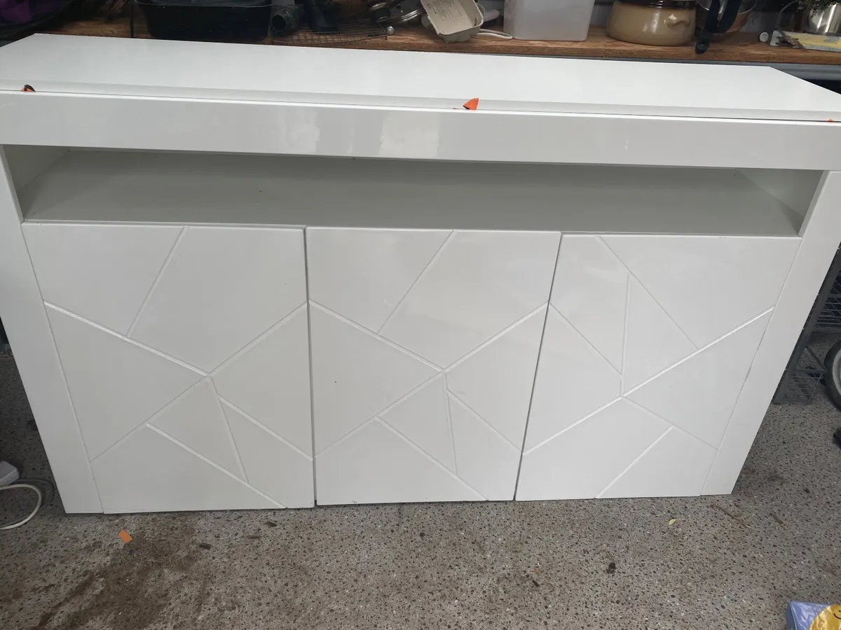 Cabinet - Image 2