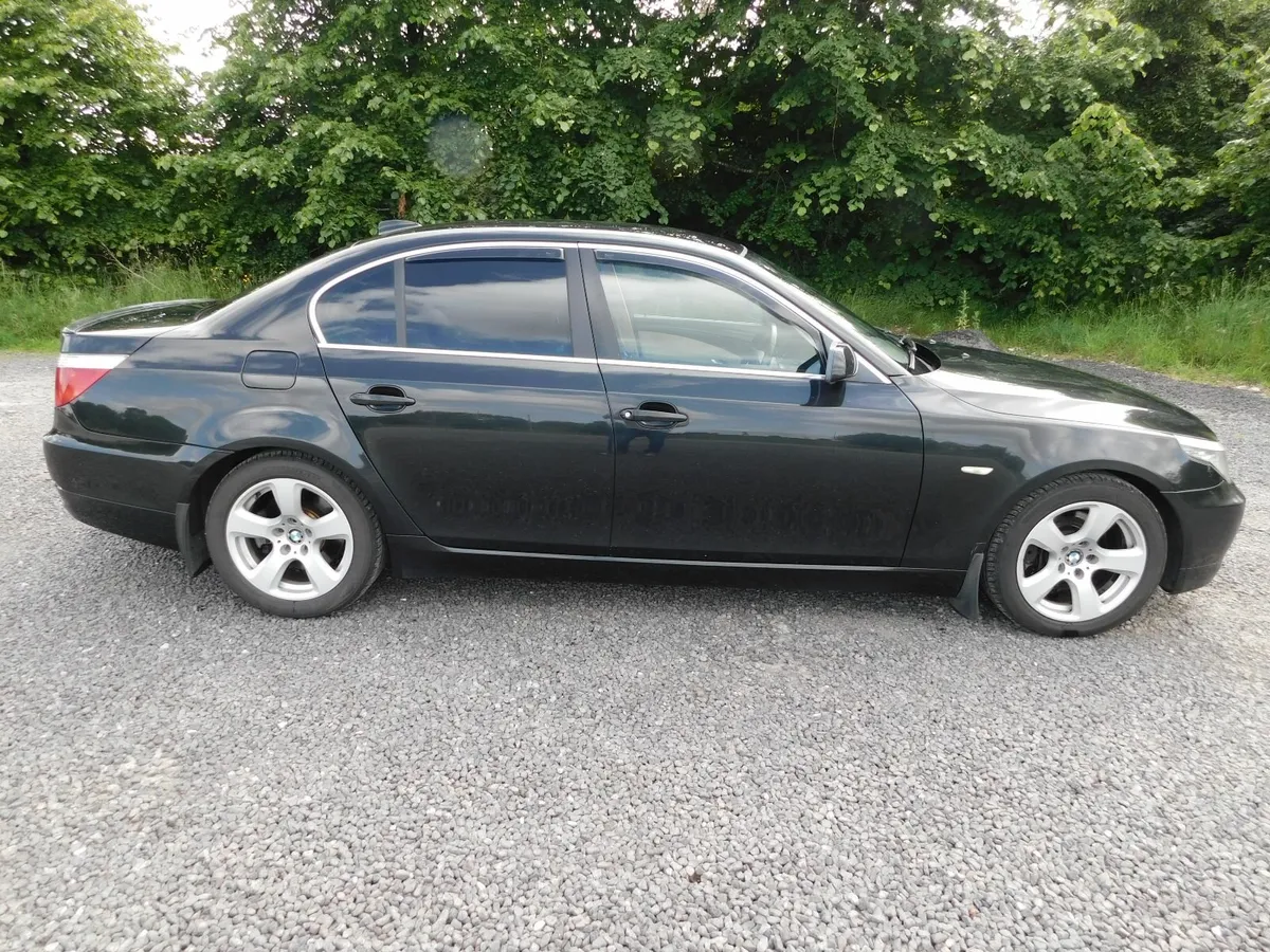 BMW 5-Series 2008 - Image 3