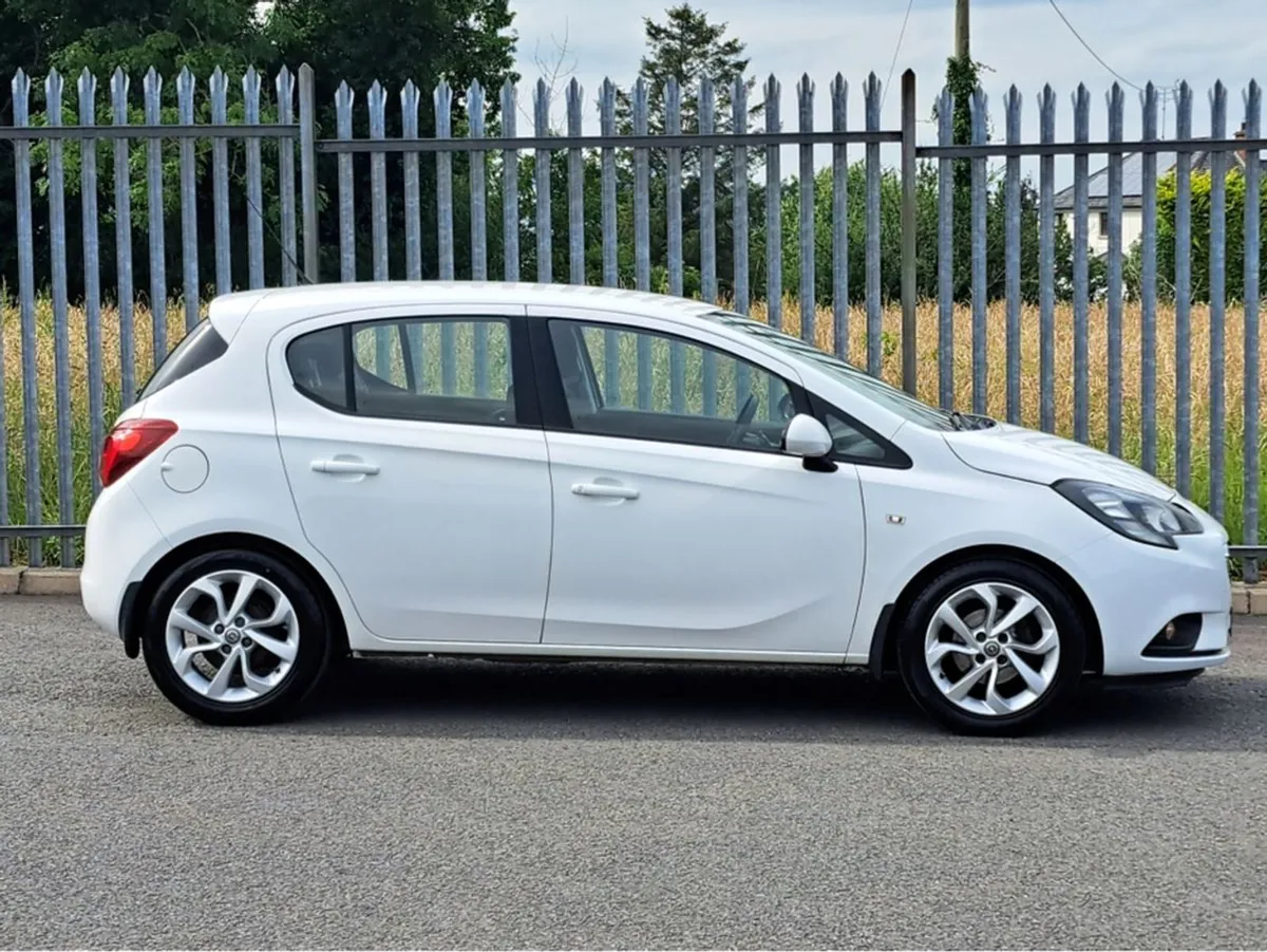 Opel Corsa Excite 1.4 90bhp - Image 2
