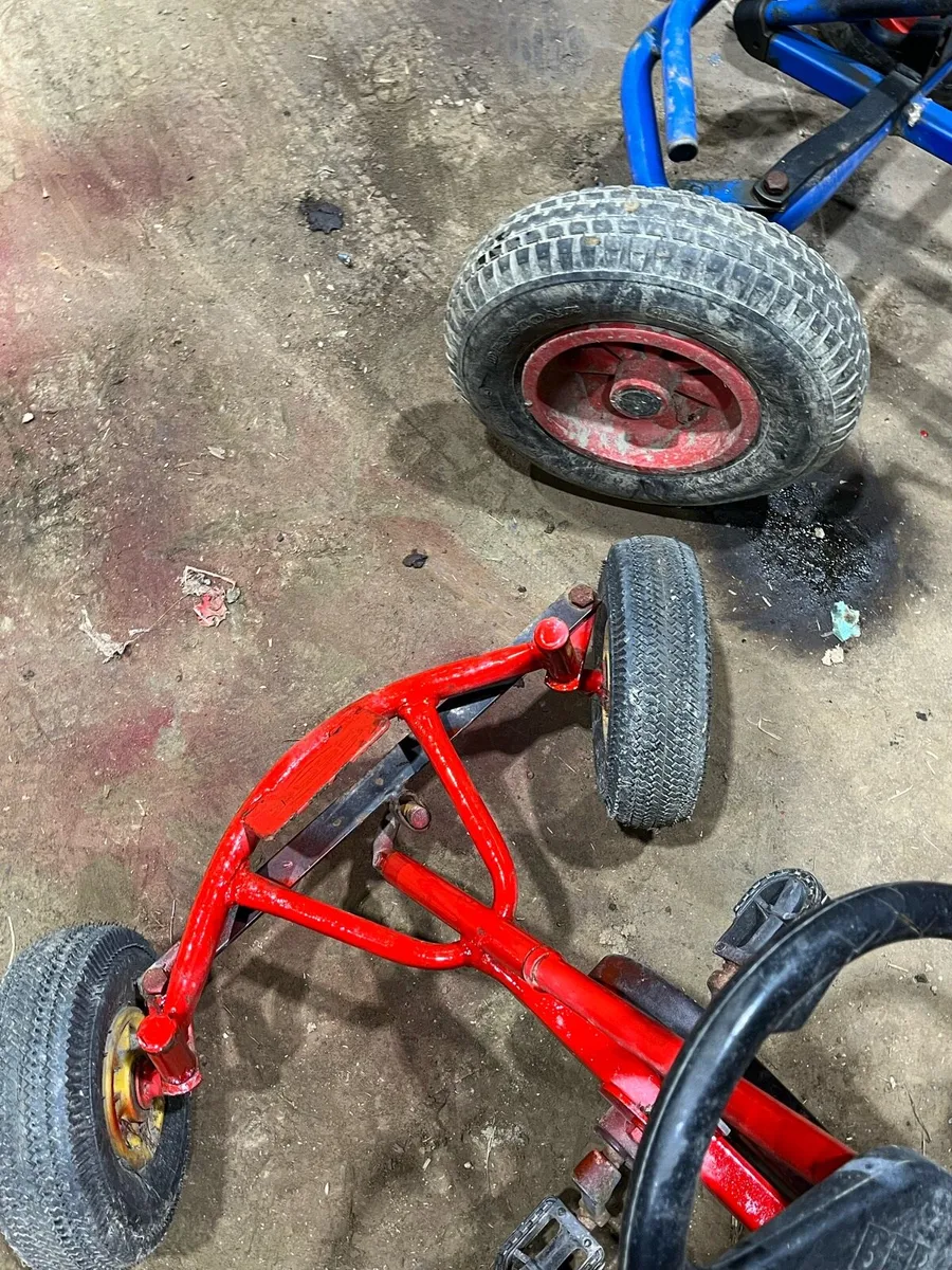 ❌Selling two child pedal buggies great condition ❌ - Image 2