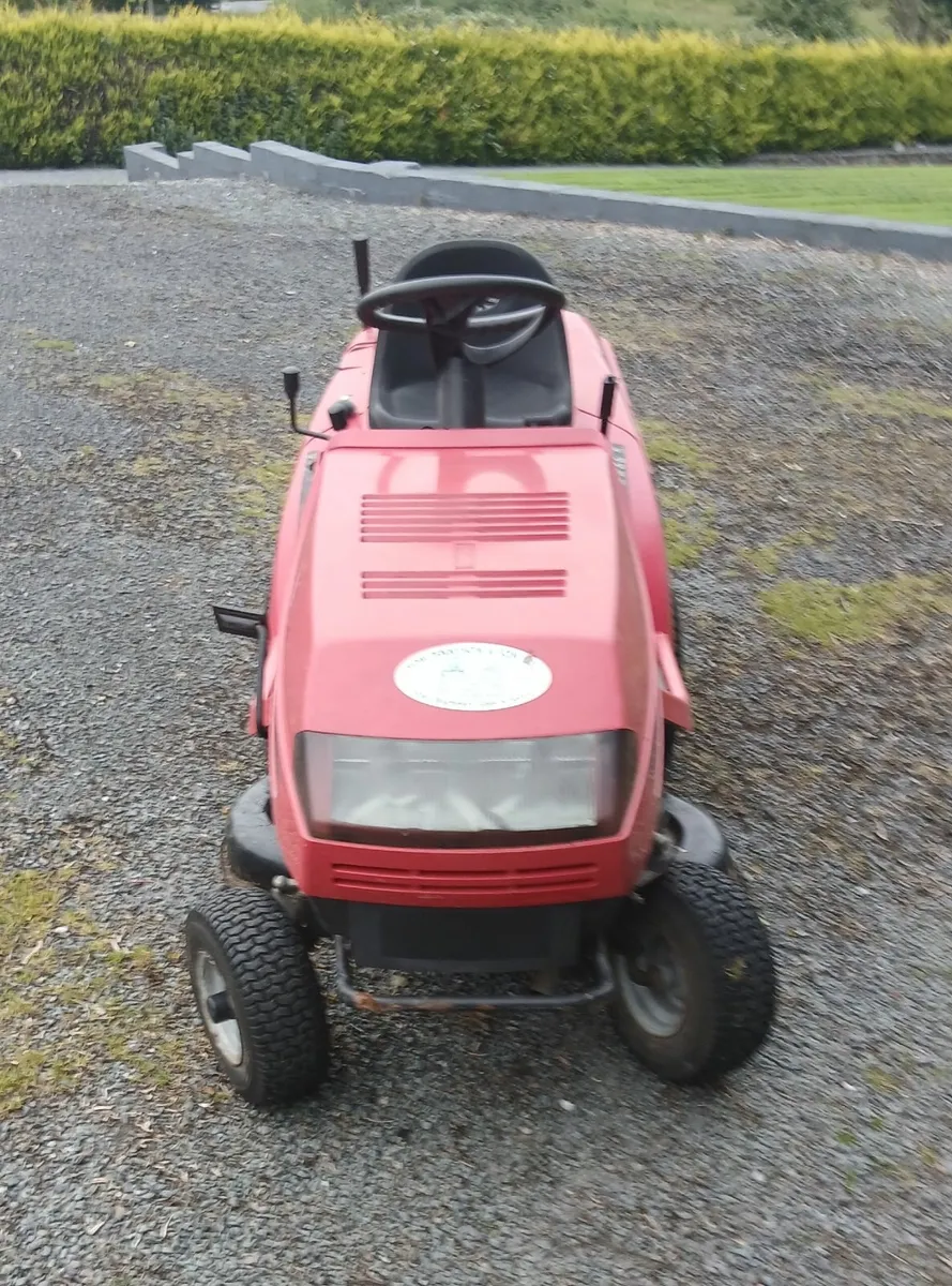 Ride on lawnmower - Image 3