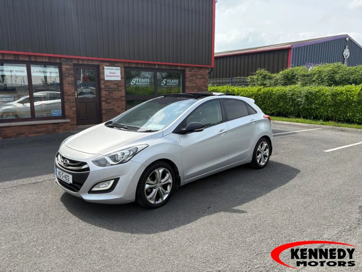 Hyundai i30 1.6 Premium 5DR - Image 1