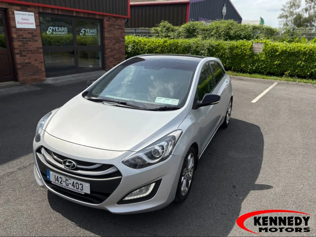 Hyundai i30 1.6 Premium 5DR - Image 3
