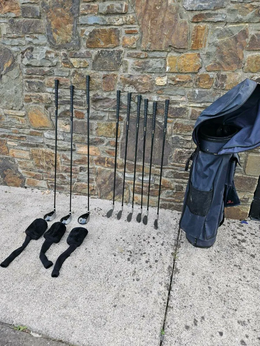 Spalding Golf Clubs - Image 1