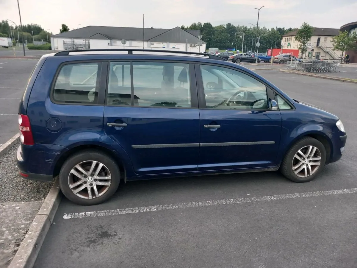 VW Touran 2008 1.6 MPI - Image 2