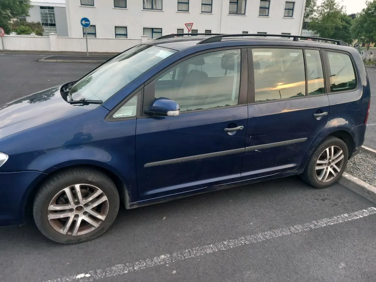 VW Touran 2008 1.6 MPI - Image 4