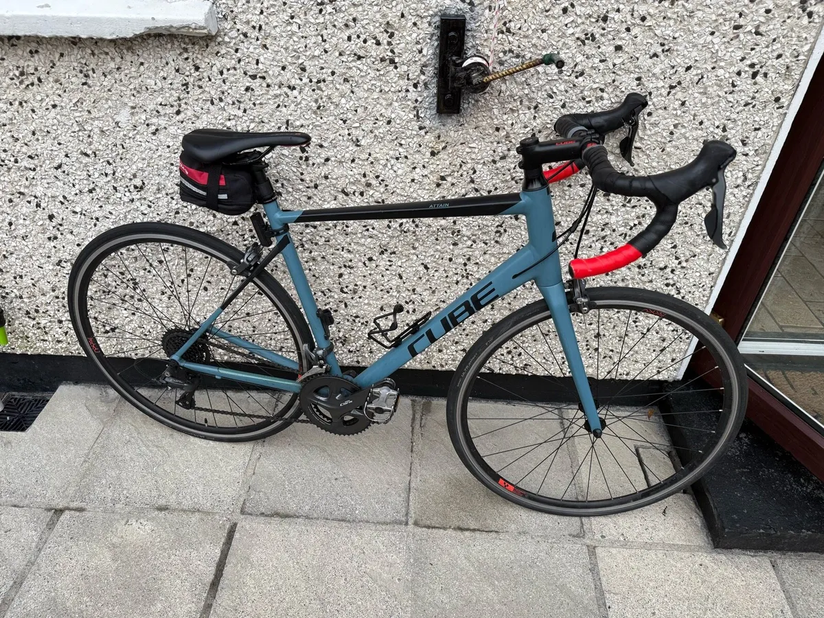 Cube ATTAIN Race road bike - Image 1