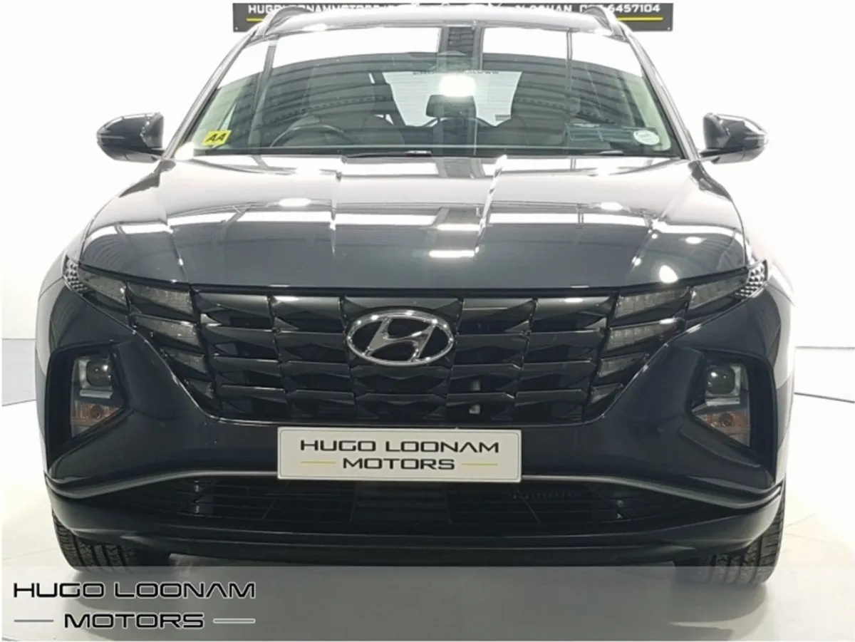 Hyundai Tucson Ix35 Executive 5DR - Image 2