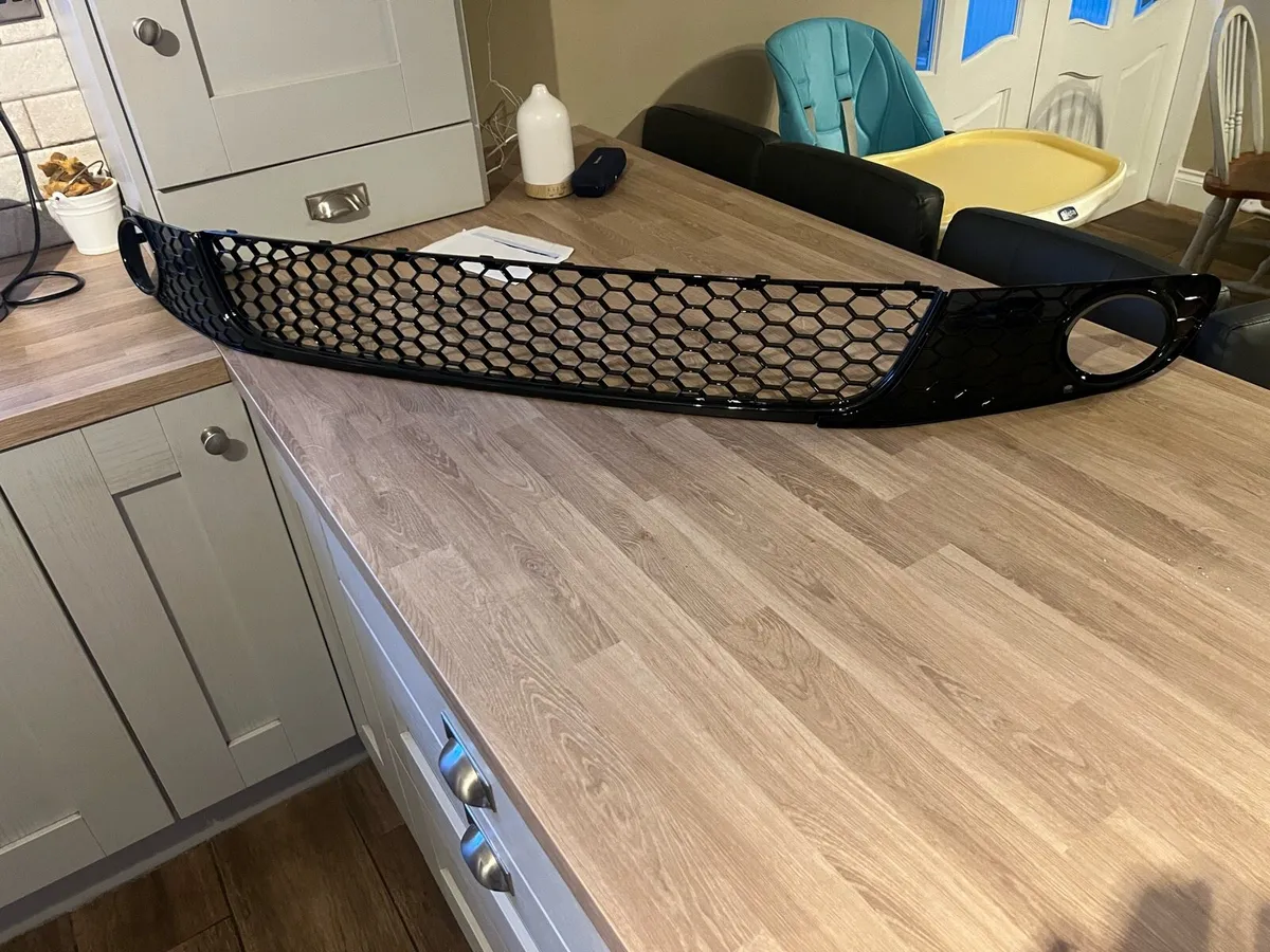 Mk6 golf grill - Image 1