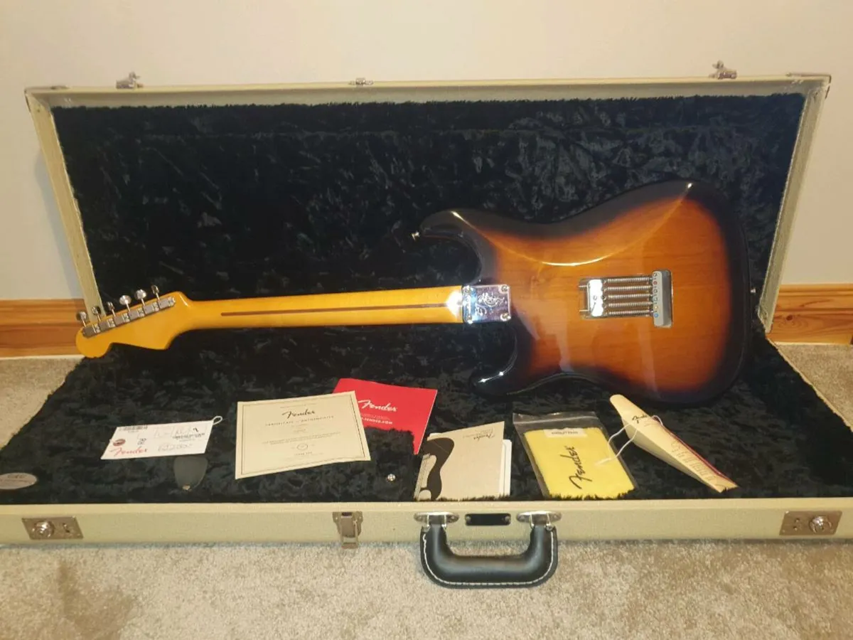 Fender eric johnson stratocaster - Image 3